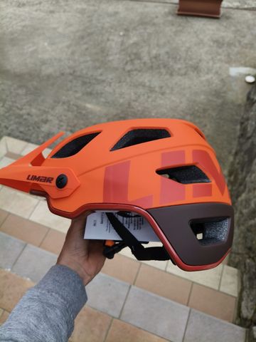 Used Limar Delta Matt bright red bike — image 5 of 5