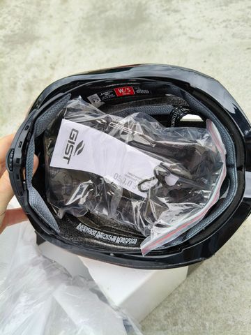 Gist casco Helmet primo bike d'occasion — image 3 sur 6