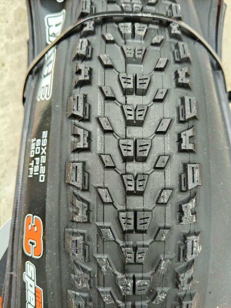 Used Maxxis ardent race 29 X 2,20 bike — image 3 of 4