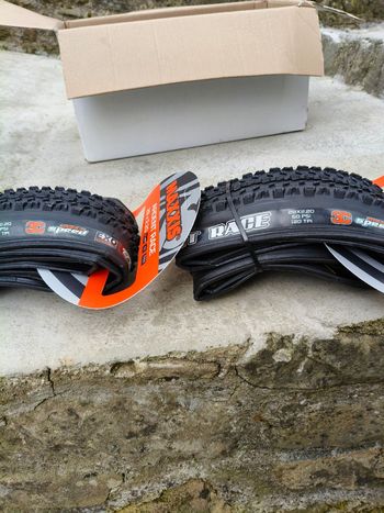 Used Maxxis ardent race 29 X 2,20 bike — image 1 of 4