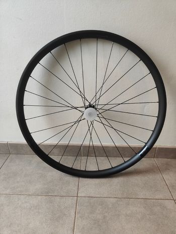 Lapierre, roue avant carbone 29