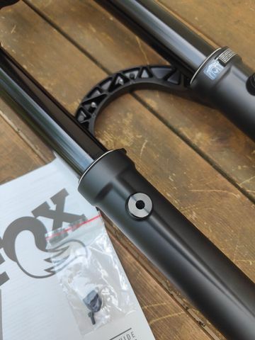 Used Fox 36 Fork 29" bike — image 4 of 5