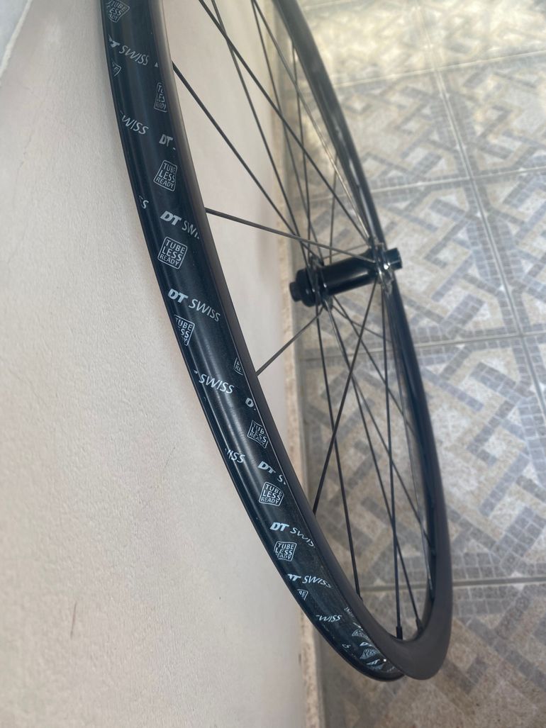 Used Dt Swiss R 470 Wheelset 2025 bike — image 7 of 9
