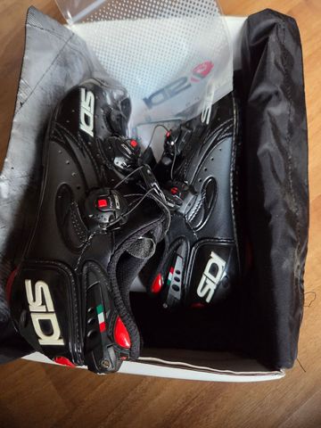Used Sidi Wireless Carbon Vernice Nero Cycling Shoes