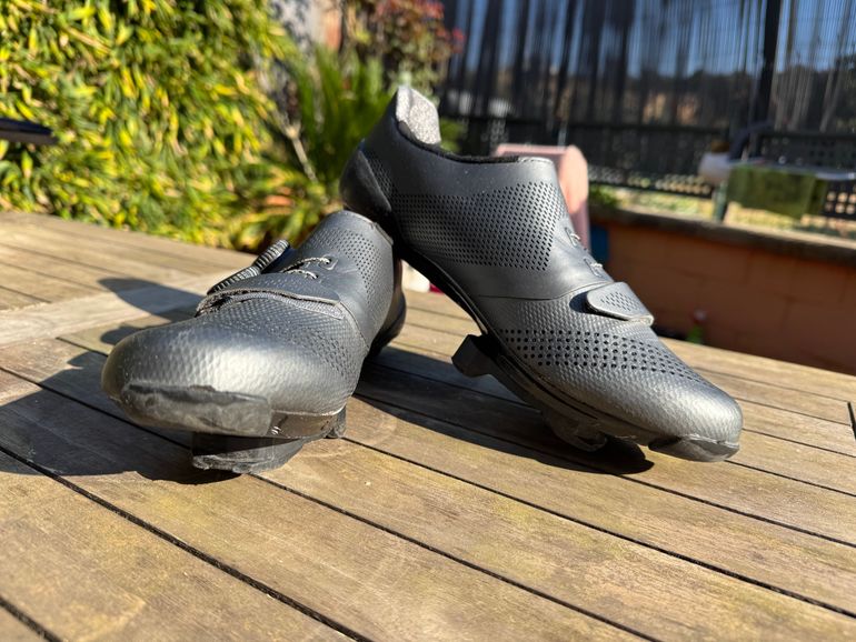 Used Giant Surge Pro Cycling Shoe 2024 bike — image 5 of 13