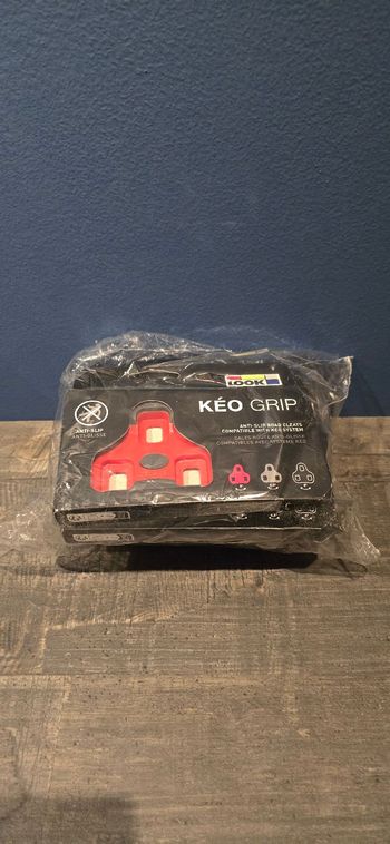 Look, Keo Grip Red Cleats Lot 5 Pairs