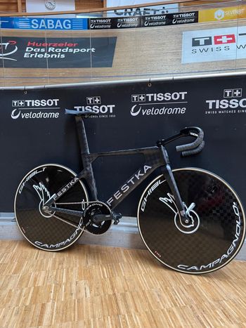 Campagnolo, GHIBLI Laufradsatz mit VITTORIA PISTA SPEED Reifen