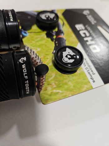 Used Wolf Tooth Echo Lock-On Grips 2026 bike — image 5 of 7