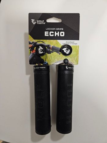 Used Wolf Tooth Echo Lock-On Grips 2026 bike — image 1 of 7