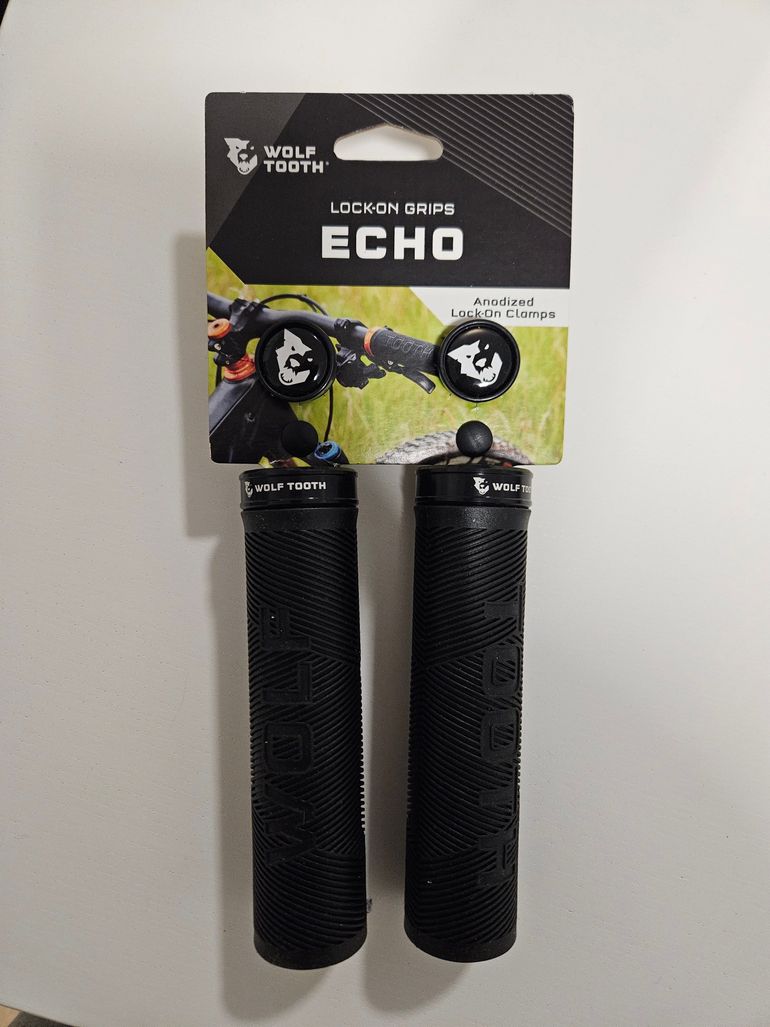 Used Wolf Tooth Echo Lock-On Grips 2026 bike — image 1 of 7
