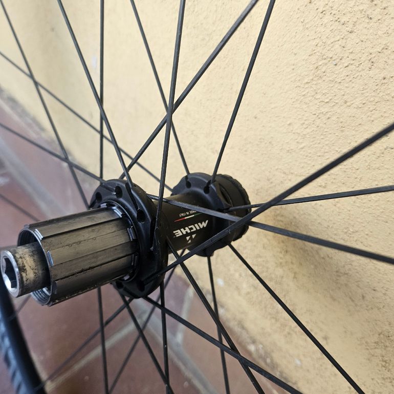 Used Miche Syntium AXY DX Tubeless Ready Disco Corpetto Shimano bike — image 2 of 5