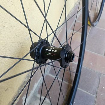 Used Miche Syntium AXY DX Tubeless Ready Disco Corpetto Shimano bike — image 3 of 5