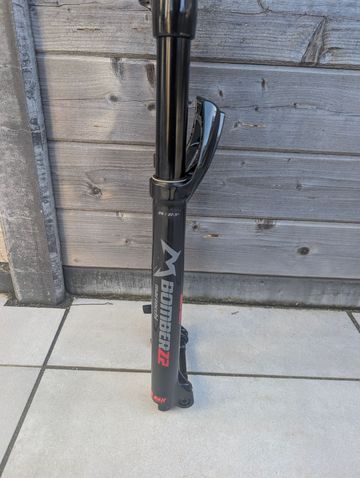 Brugt Marzocchi Bomber Z2 Fork 2022 bike — billede 3 af 6