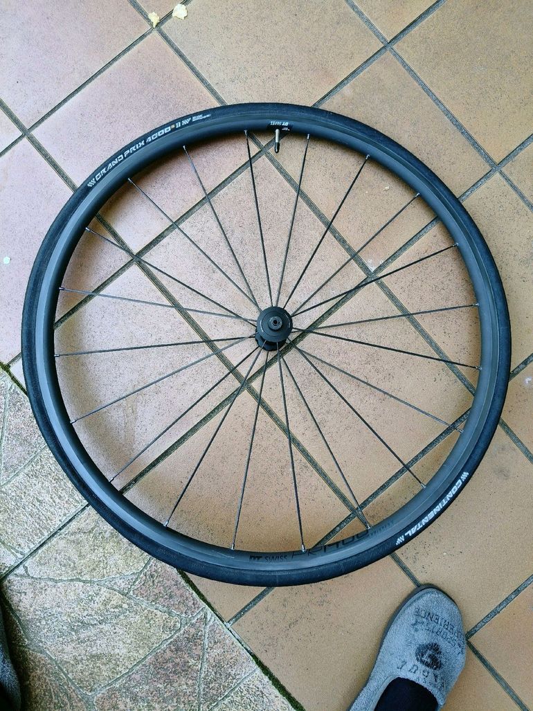 Used Dt Swiss 1400 oxic dicut 2024 bike — image 12 of 16