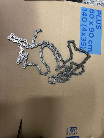 Used Shimano Deragliatore Posteriore e Pacco Pignoni 105 2018 bike — image 5 of 5