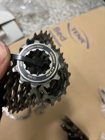 Used Shimano Deragliatore Posteriore e Pacco Pignoni 105 2018 bike — image 2 of 5