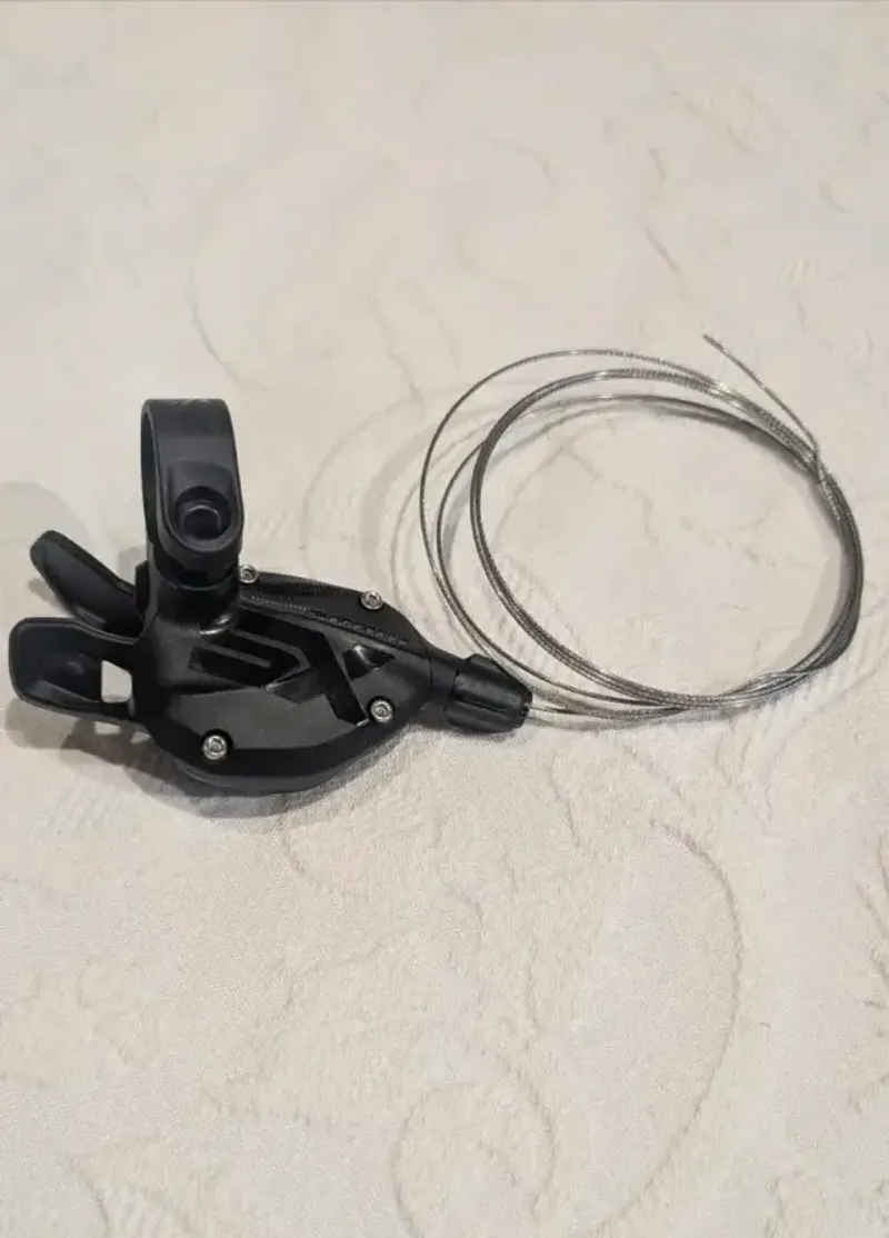 Używany Sram Trigger Shifter SX 12s bike — zdjęcie 1 z 3