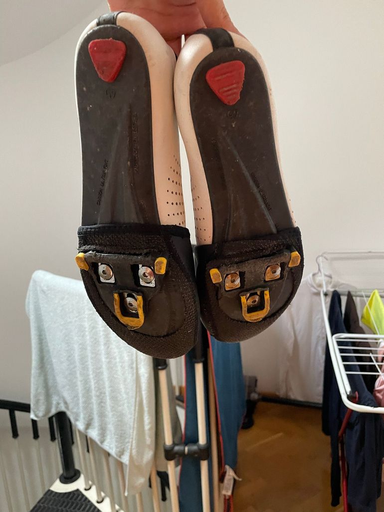 Used Genius Carrerera Shoes 2024 bike — image 4 of 4