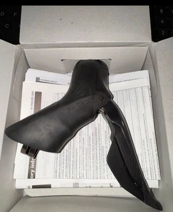 Shimano, Ultegra Di2 12-speed Disc Brake