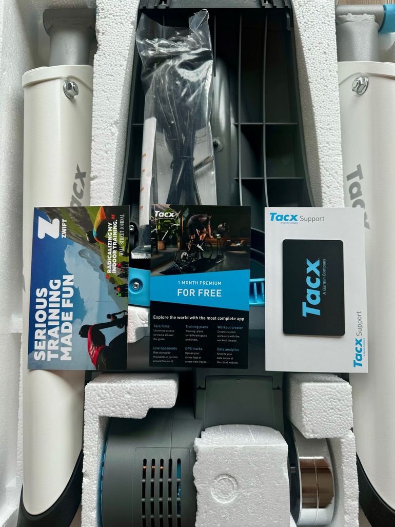 Used Tacx Flow Smart bike — image 4 of 6