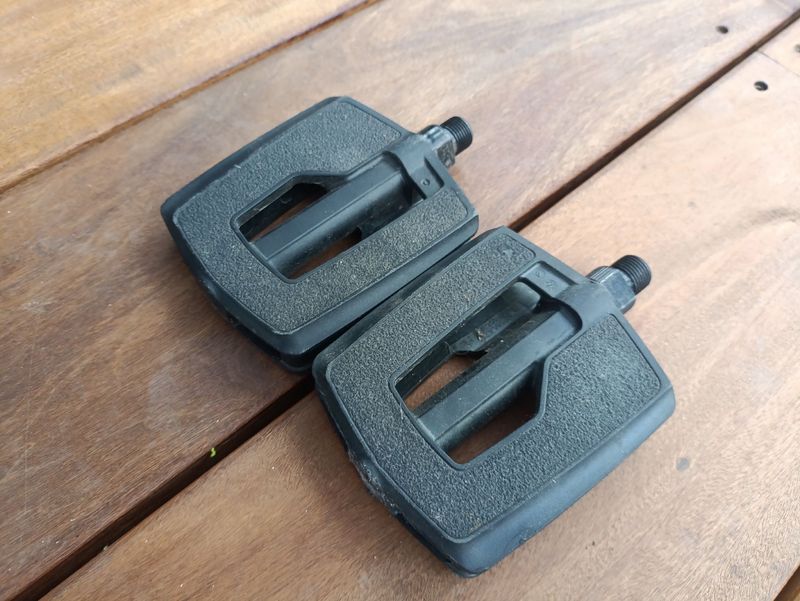 Gebrauchtes Decathlon Flattop Pedals 2024 bike — Bild 2 von 2