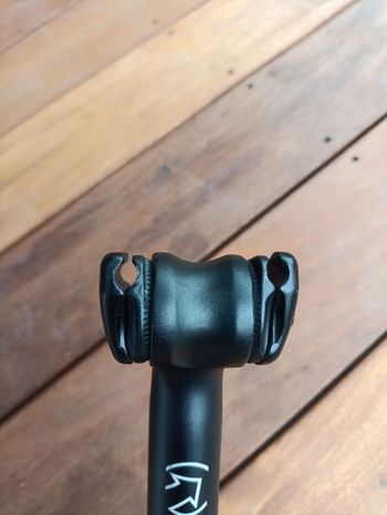 Used Pro LT Seatpost 20mm offset 2025 bike — image 5 of 5
