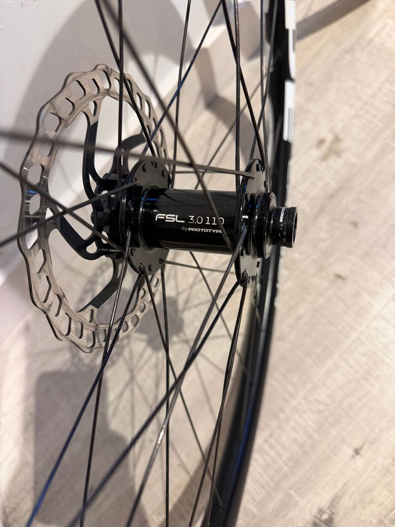 Used PROTOTYPE Carbon 29” 2023 bike — image 8 of 10