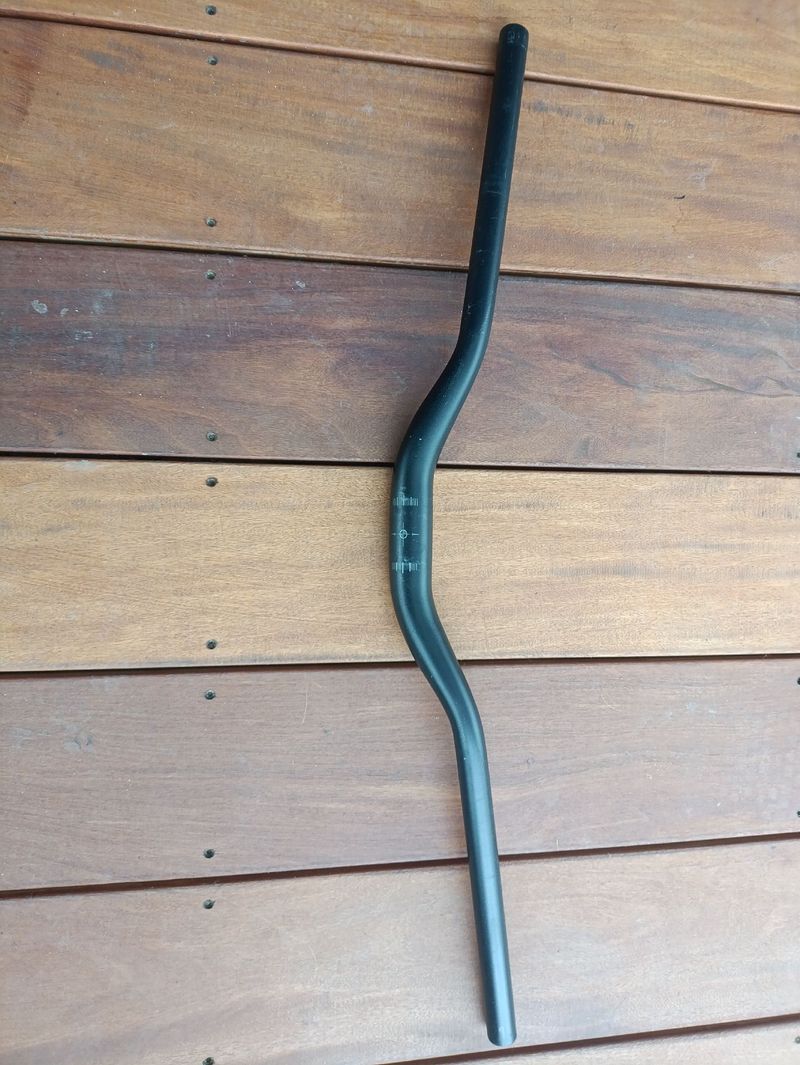 Decathlon MTB Handlebar 2022 bike d'occasion — image 1 sur 3