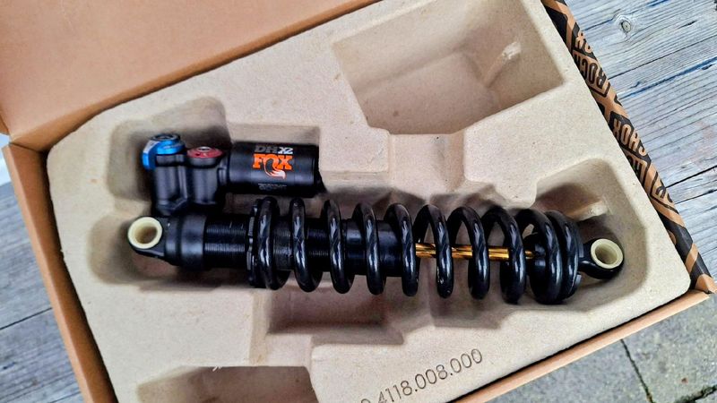 Brugt Fox DHX2 Factory Coil Shock 2024 Rear Suspension
