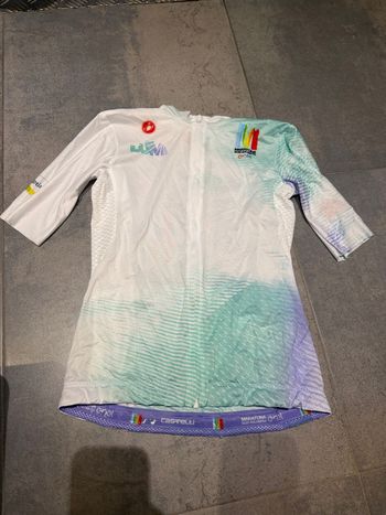 Castelli, Maglia