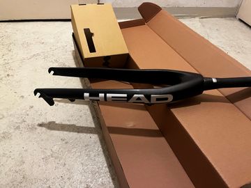 Used Head Fourche Rigide Carbone bike — image 3 of 3