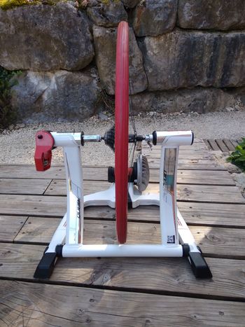 Used Elite Qubo Fluid Home Trainer 2020 bike — image 4 of 6