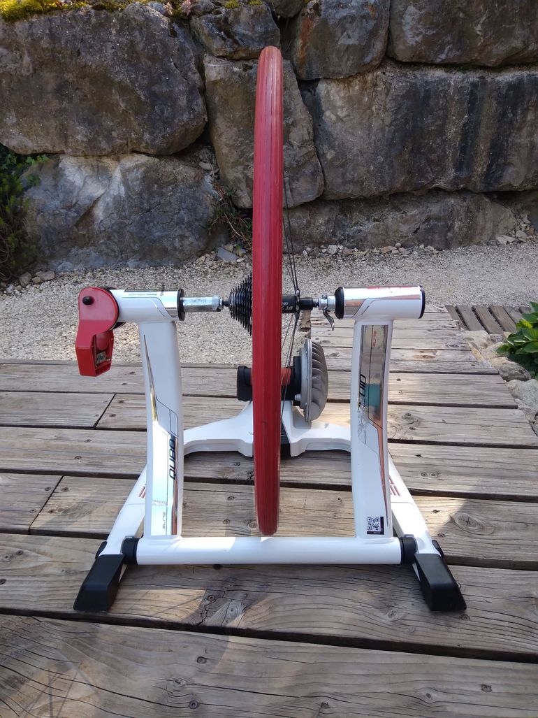 Used Elite Qubo Fluid Home Trainer 2020 bike — image 4 of 6