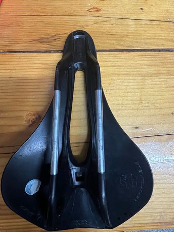 Used Selle Italia Superflow Saddle 2025 bike — image 3 of 3