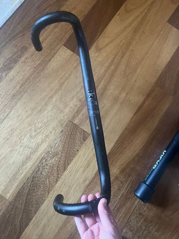 Brugt Fizik Cyrano r3 Handlebar Cockpit