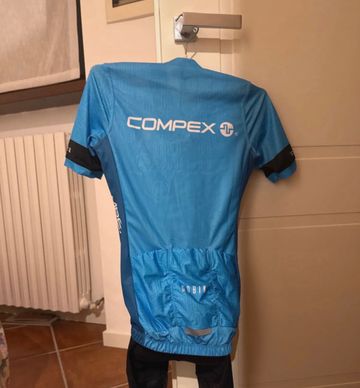 Gobik Jersey 2025 bike d'occasion — image 3 sur 4