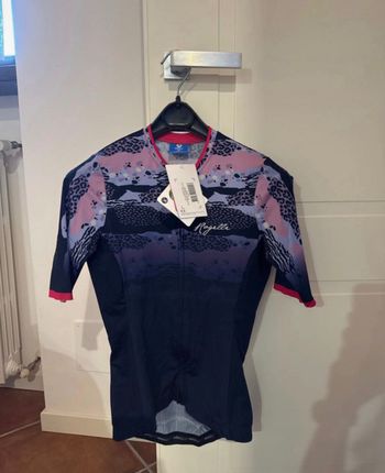 Used Rogelli Animal Jersey Woman 2025 bike — image 1 of 2