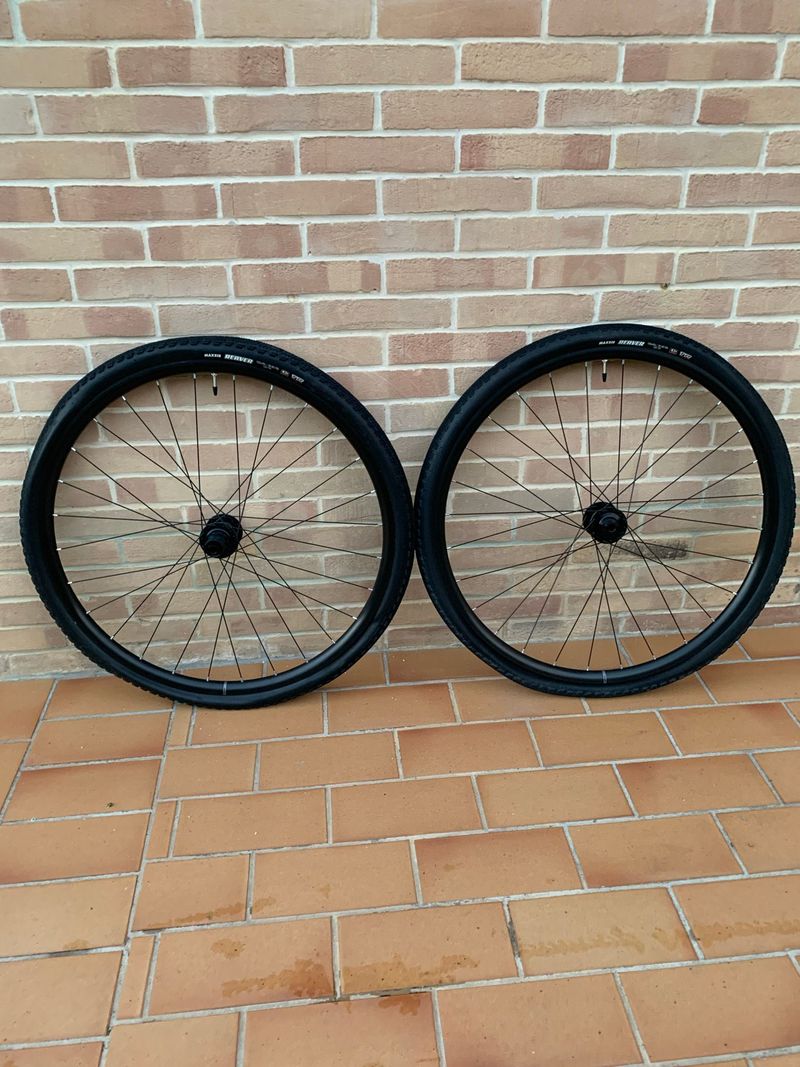 Used Mavic Allroad 1 Wheelset 2025 bike — image 1 of 3