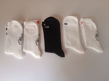 Used Fingerscrossed cycling socks bike — image 2 of 4