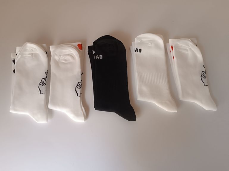 Used Fingerscrossed cycling socks bike — image 2 of 4