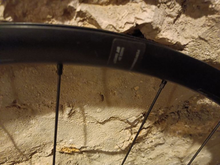 Used Dt Swiss LN Performance Disc Road Wheelset 700c 2023 bike — image 8 of 8
