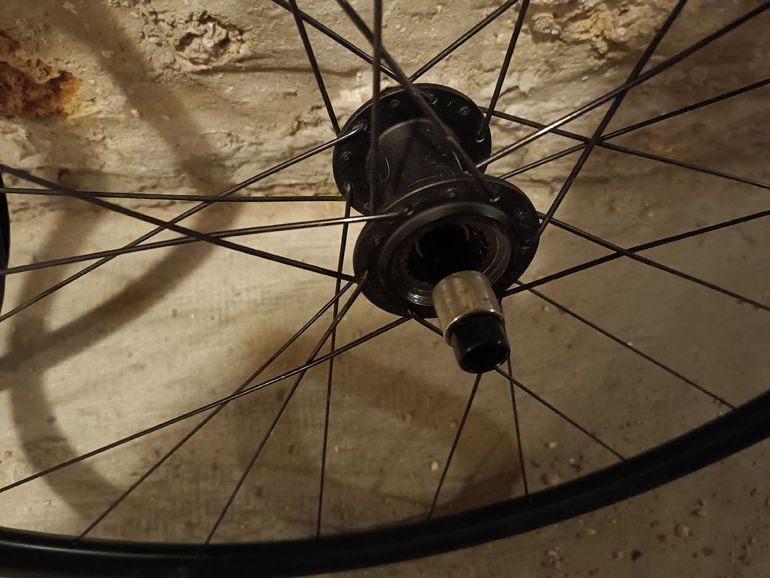 Used Dt Swiss LN Performance Disc Road Wheelset 700c 2023 bike — image 4 of 8