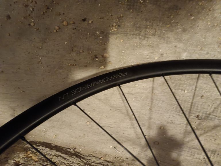Used Dt Swiss LN Performance Disc Road Wheelset 700c 2023 bike — image 7 of 8