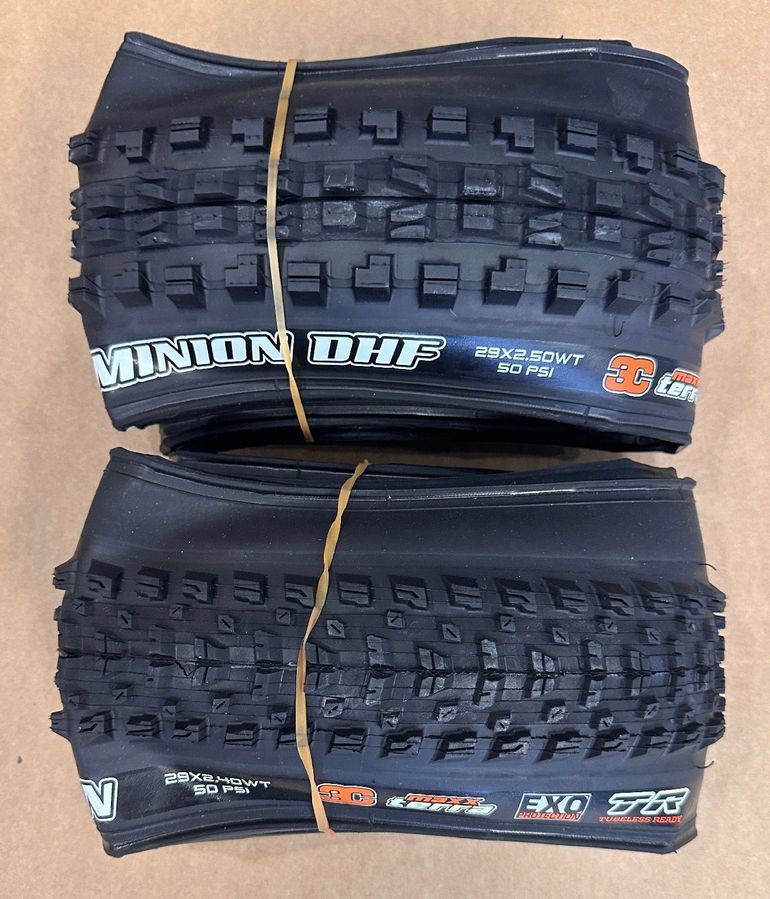 Used Maxxis Minion/Rekon Banden Set 2024 bike — image 2 of 2