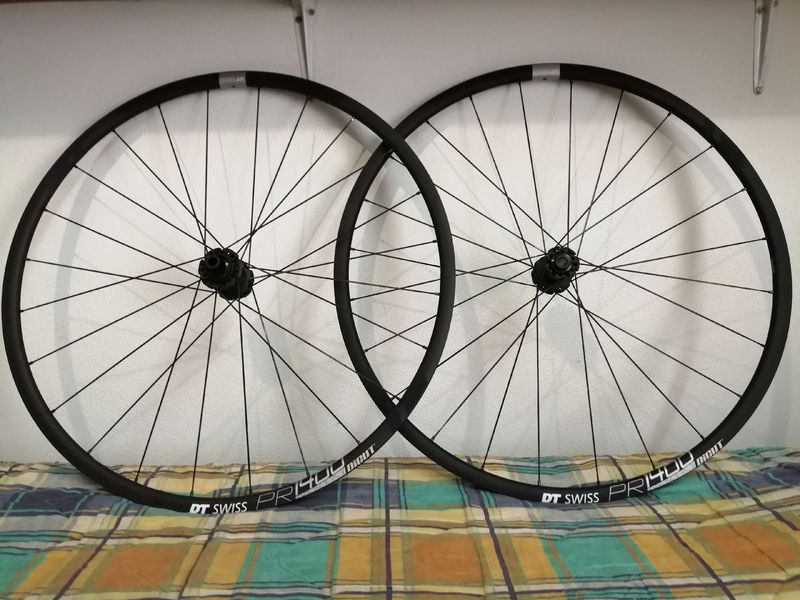 Used Dt Swiss PR 1400 Dicut DB Wheelset Wheels