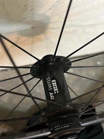 Roval Rapide C38 Carbon Wheelset 2020 bike usato — immagine 7 di 7