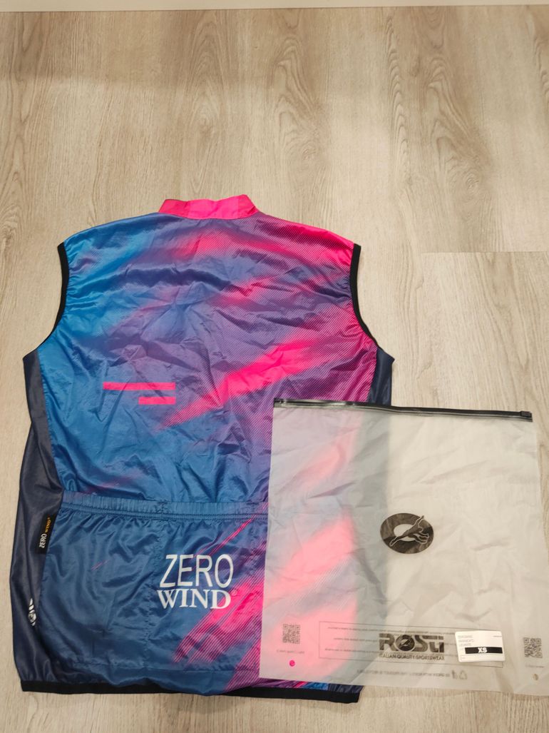 Used ROSTI Gilet Antivento Wind bike — image 11 of 11