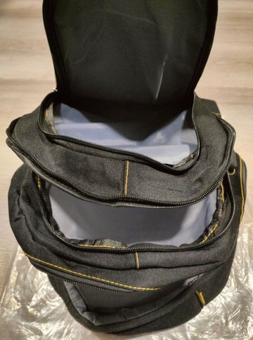 Brugt italianOptic Unisex School Sport Travel Backpack with Pockets and USB Cable Hiking