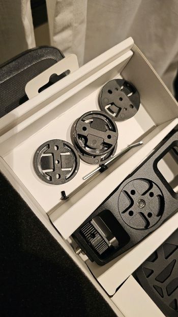 Tweedehands Insta360 Bike Computer Mount 2026 bike — afbeelding 5 van 6