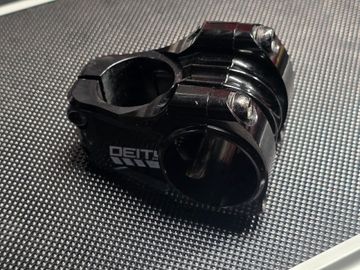 Brugt Deity Stem 35 2025 Cockpit
